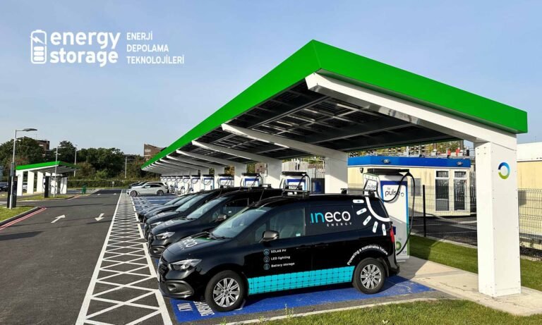 İngiltere Ulusal Sergi Merkezi’nde Güneş Enerjisiyle Çalışan Şarj İstasyonu 180 Elektrikli Araç İçin Enerji Sağlıyor