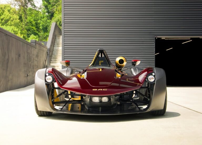 BAC Mono R: Eşsiz ve Özelleştirilebilir Bir Deneyim