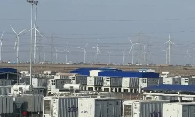 Adani Green Energy'nin Khavda'daki batarya enerji depolama sistemi