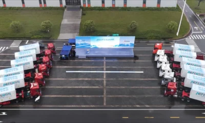 Gotion Grid enerji depolama sistemlerini taşıyan tırlar sevkiyat töreninde